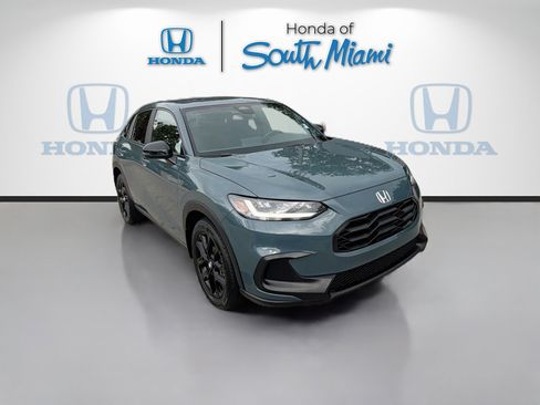 Used 2025 Honda HR-V Sport image 1