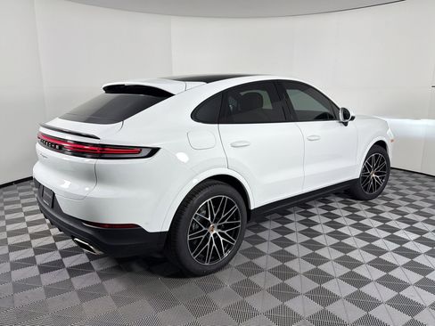 Used 2026 Porsche Cayenne Coupe AWD/4WD image 9