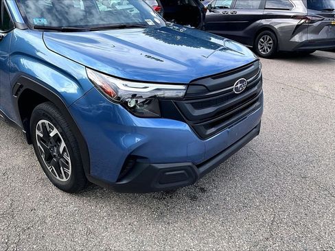 Used 2025 Subaru Forester AWD/4WD image 8