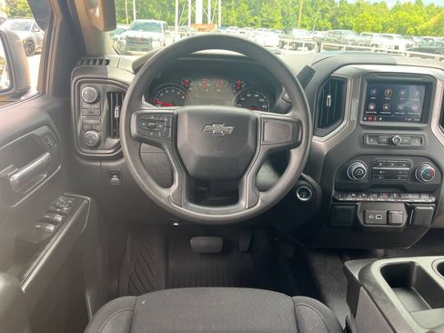 Used 2025 Chevrolet Silverado 1500 Custom Trail Boss w/ LPO, Dark Essentials Package AWD/4WD image 16