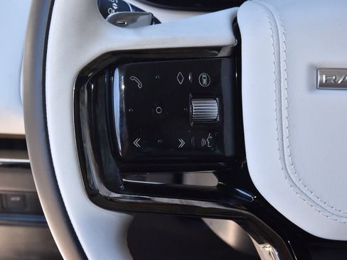 Used 2024 Land Rover Range Rover Sport Dynamic SE image 23