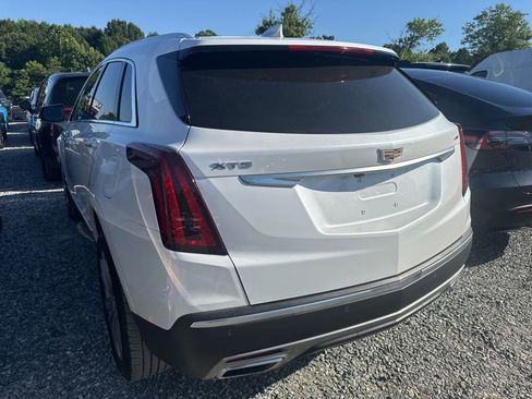 Used 2025 Cadillac XT5 Premium Luxury FWD image 5