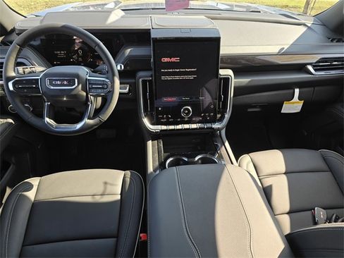 New 2026 GMC Yukon Elevation image 13