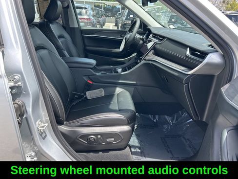 Used 2024 Jeep Grand Cherokee L Limited RWD image 24