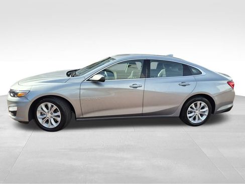 Used 2024 Chevrolet Malibu LT image 3