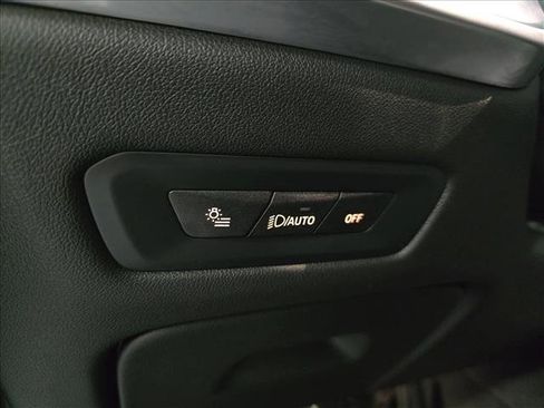 Used 2025 BMW X6 xDrive40i image 28