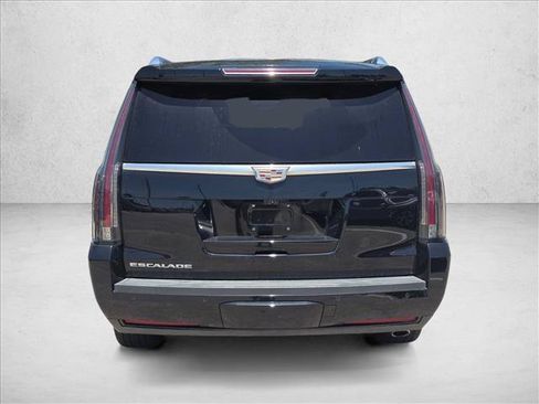 Used 2020 Cadillac Escalade ESV Platinum AWD/4WD image 6