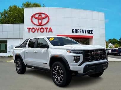 Used 2025 GMC Canyon AT4 w/ Nightfall Edition