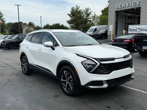 Used 2023 Kia Sportage EX AWD/4WD image 14