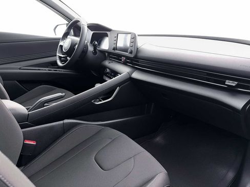 New 2026 Hyundai Elantra Sport FWD image 15