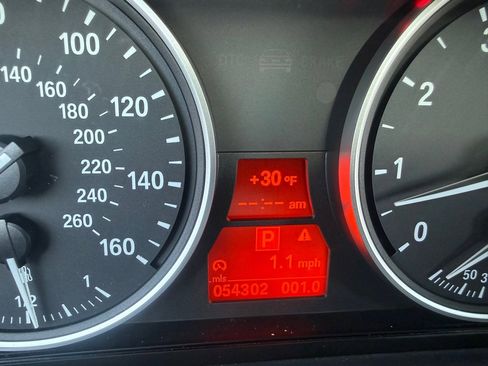 Used 2010 BMW 535i xDrive Sedan image 15