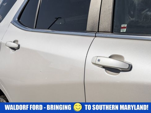 Used 2022 Chevrolet Equinox LT image 18