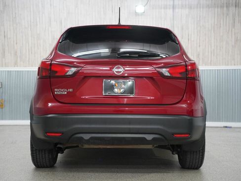 Used 2017 Nissan Rogue Sport S w/ S Appearance Package image 9