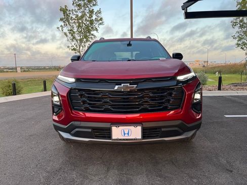 Used 2026 Chevrolet Equinox LT w/ Midnight Edition FWD image 2