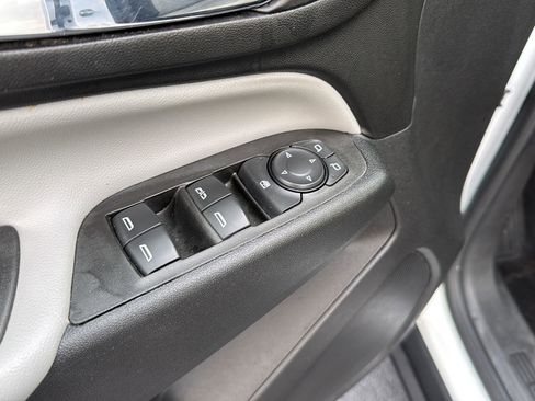 Used 2022 Chevrolet Equinox LT image 27