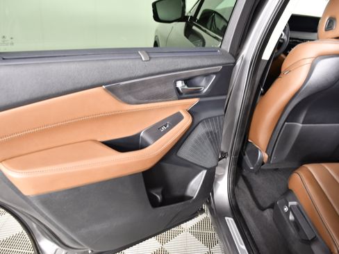 Certified 2024 Acura MDX SH-AWD w/ Advance Package image 46