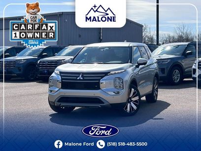 Used 2025 Mitsubishi Outlander SE