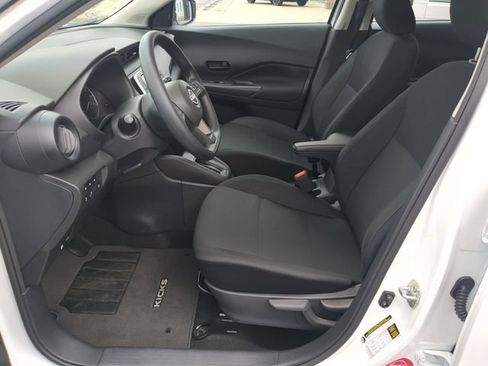 Certified 2025 Nissan Kicks Play S FWD image 14