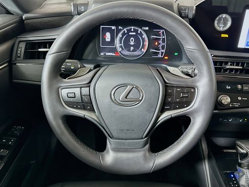Used 2024 Lexus ES 350 w/ Premium Package image 18