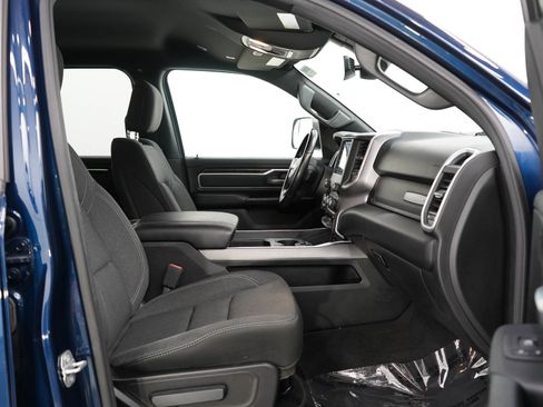 Used 2019 RAM 1500 Big Horn AWD/4WD image 11