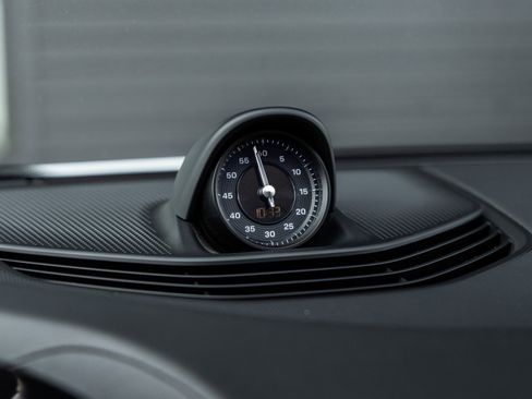 Certified 2023 Porsche Taycan image 31