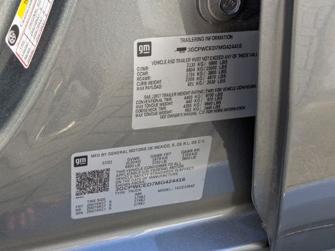 Used 2021 Chevrolet Silverado 1500 LT image 38