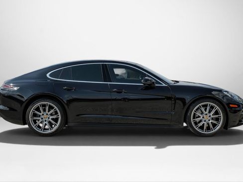 Used 2019 Porsche Panamera 4 AWD/4WD image 5
