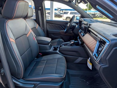 New 2026 GMC Canyon AT4 AWD/4WD image 31