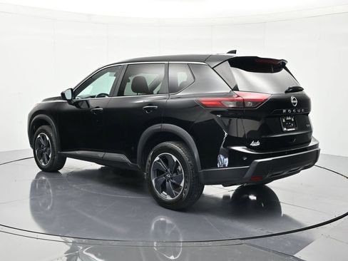 Certified 2024 Nissan Rogue SV FWD image 7