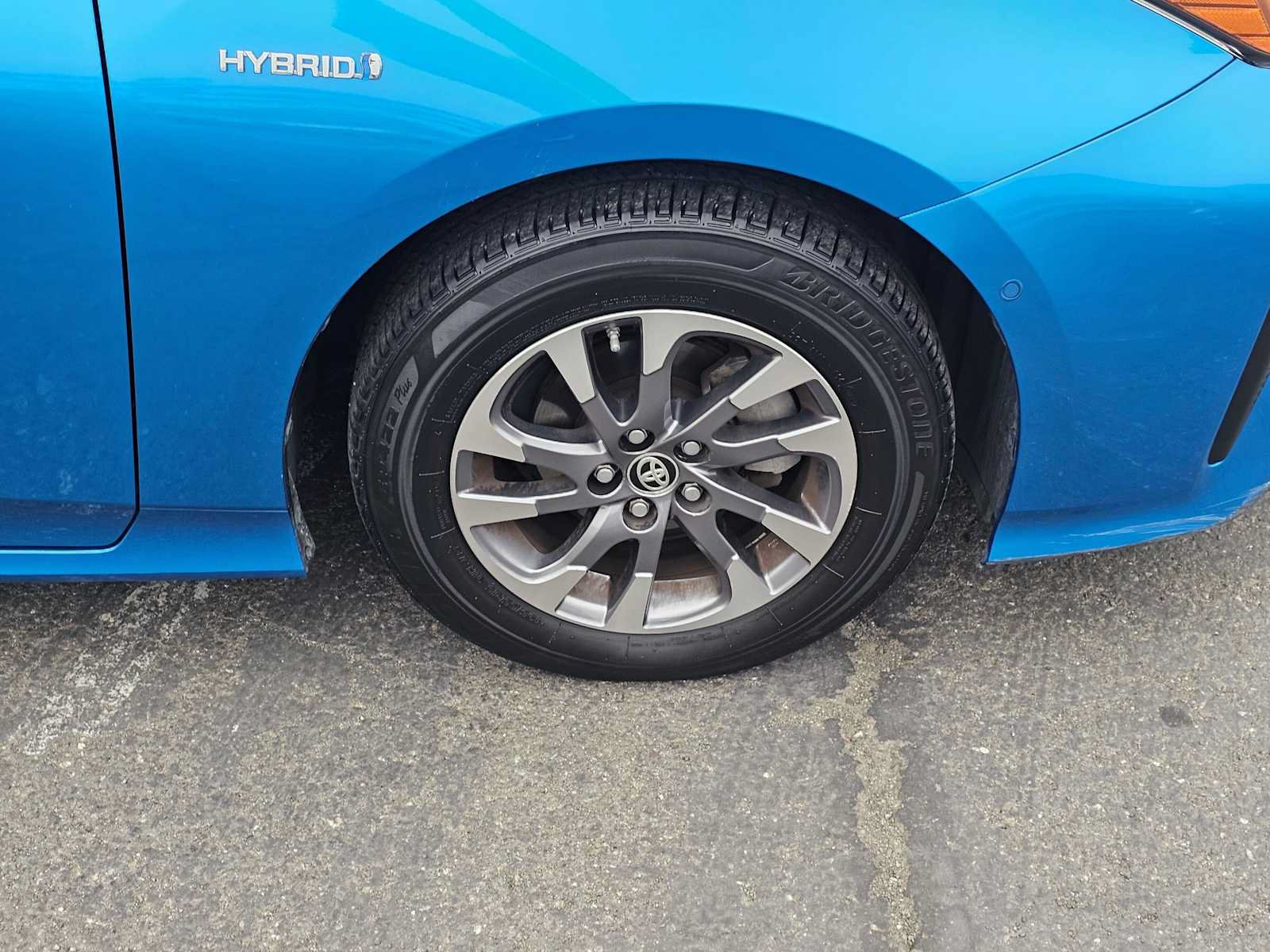 Used 2019 Toyota Prius XLE w/ Premium Convenience Package FWD image 9