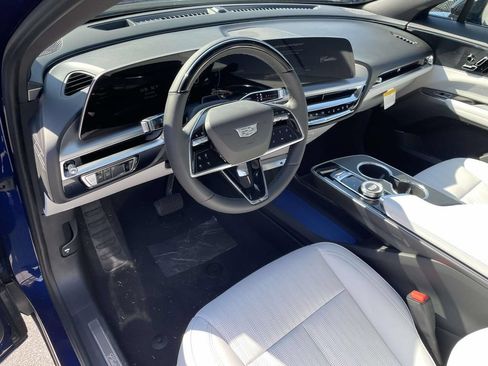 New 2026 Cadillac Lyriq Sport AWD/4WD image 18