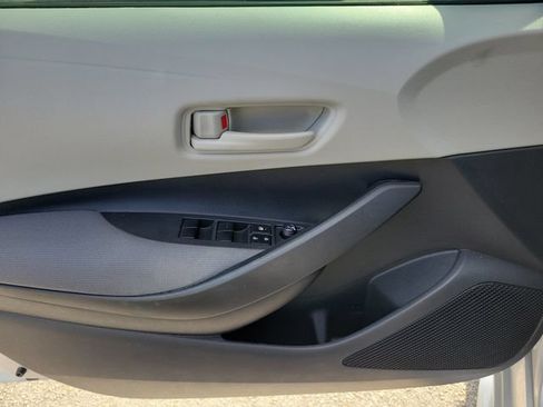 Used 2025 Toyota Corolla LE FWD image 19