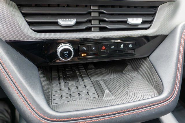 Used 2025 Ford Explorer ST AWD/4WD image 32