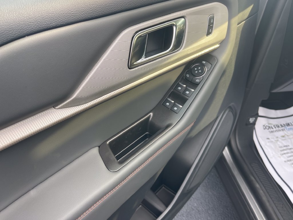 New 2026 Ford Explorer Active w/ Active Comfort Package RWD image 12