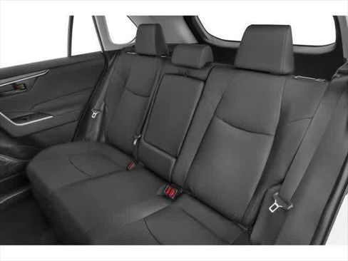 Used 2025 Toyota RAV4 LE image 9