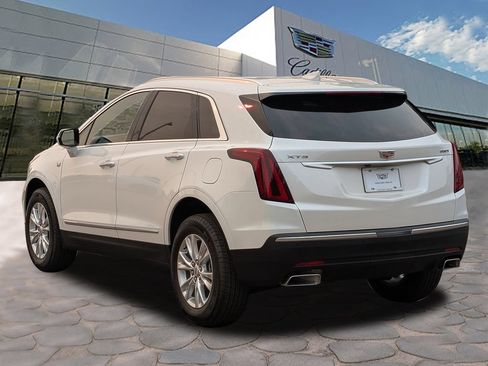 New 2026 Cadillac XT5 Luxury FWD image 2