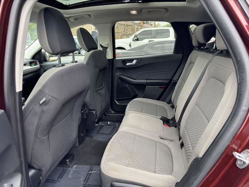 Used 2021 Ford Escape SE w/ Cold Weather Package FWD image 28