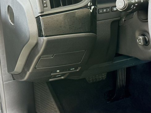 Used 2022 Lexus ES 350 w/ Premium Package image 10