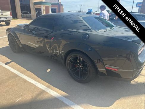 Used 2019 Dodge Challenger SRT Hellcat Redeye RWD image 4
