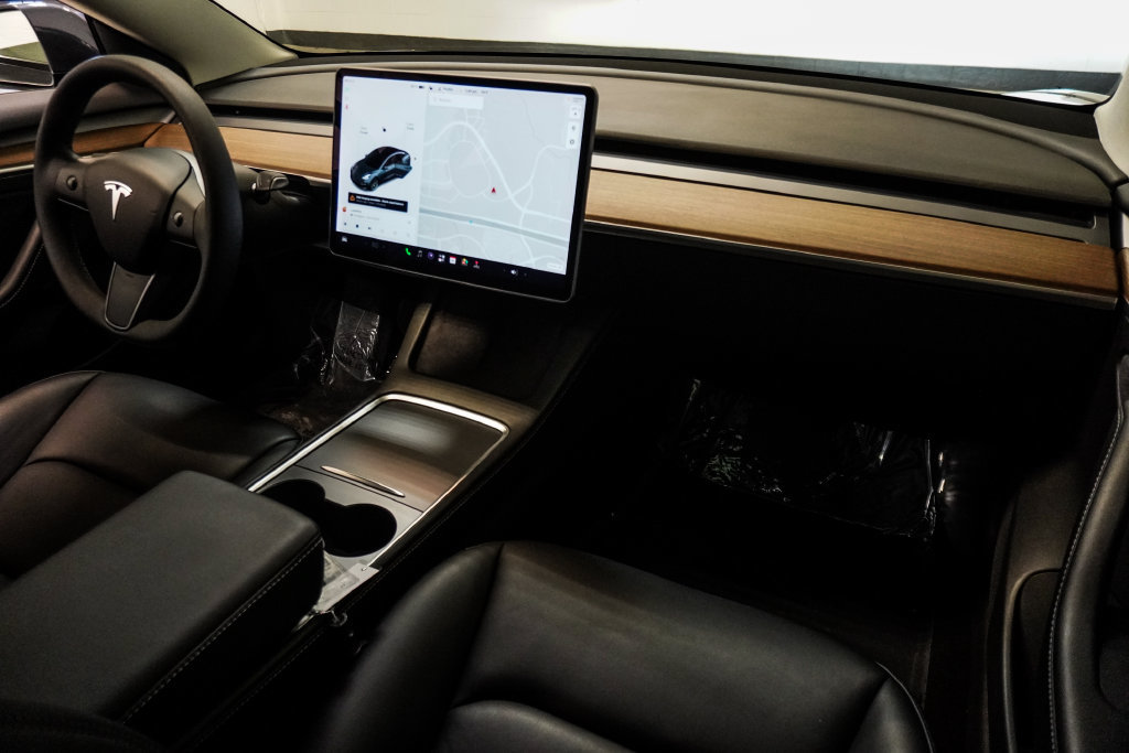 Used 2022 Tesla Model 3 Standard Range RWD image 10