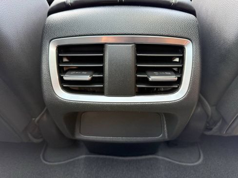 Used 2025 Acura RDX SH-AWD image 26