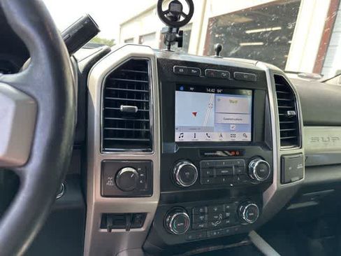 Used 2019 Ford F350 Lariat w/ Lariat Ultimate Package AWD/4WD image 7