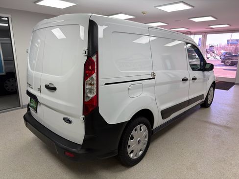 Used 2022 Ford Transit Connect XL image 3