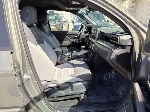 Used 2025 Toyota Tacoma TRD Off-Road AWD/4WD image 26