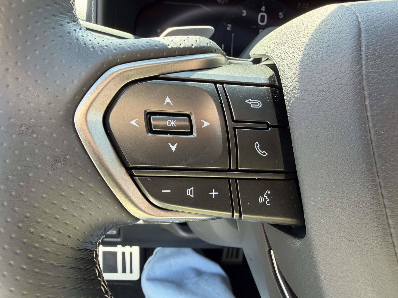 Used 2026 Lexus IS 350 F Sport w/ Handling Package RWD image 25