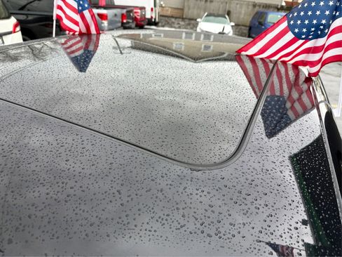 Used 2012 Volkswagen Tiguan S image 12