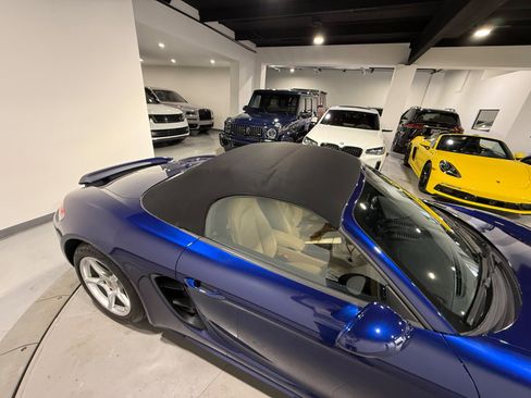 Used 2022 Porsche 718 Boxster image 10