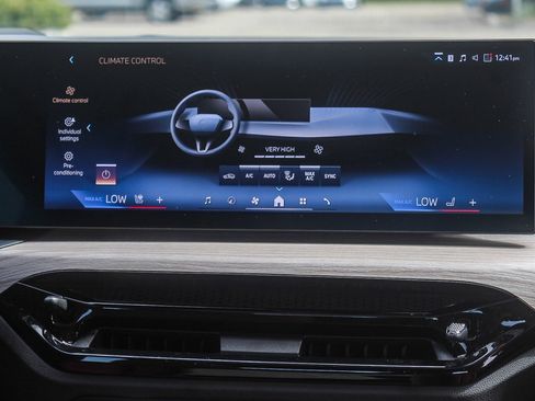 Certified 2025 BMW 330i Sedan image 14