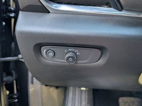 Used 2023 Chevrolet Traverse RS w/ LPO, Floor Liner Package AWD/4WD image 15
