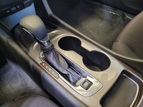 Used 2023 Chevrolet Malibu LS FWD image 26